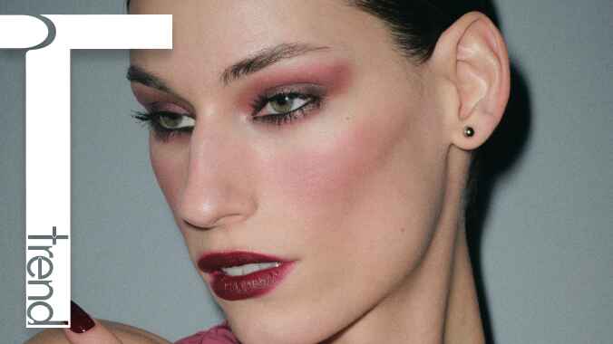 Cranberry Makeup