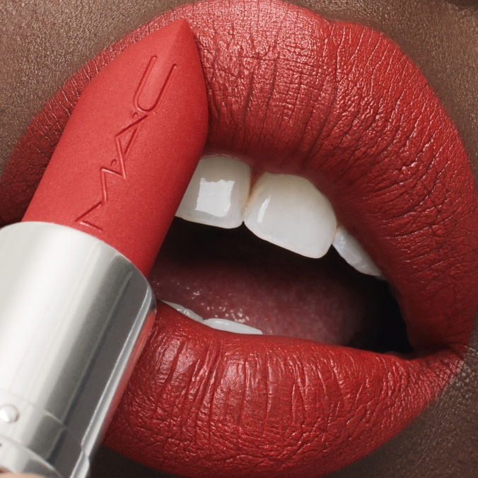 MACXIMAL MATTE LIPSTICK IN CHILI