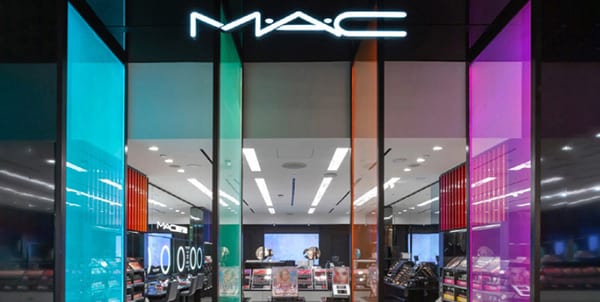 mac cosmetics travel case